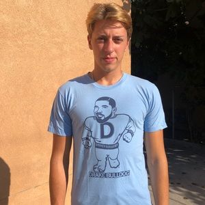 drake bulldogs shirt